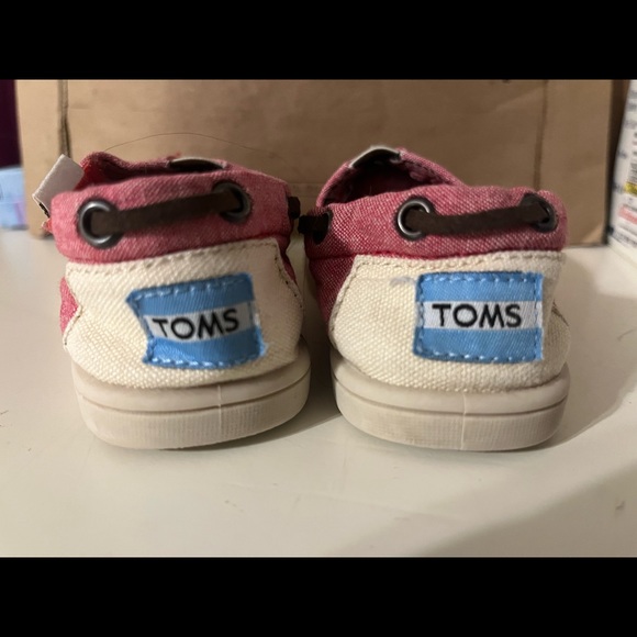 Toddler Toms GUC - Picture 3 of 4